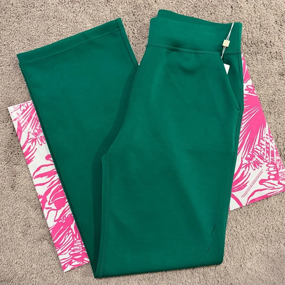 🌿 Lilly Pulitzer UPF 50+ 30.5" Alwyn High Rise Pant, Fiddle Leaf Green, FLAWED - Picture 15 of 16
